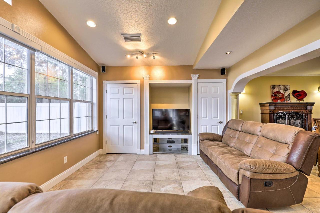 Cozy Home In Heart Of Tampa With Lanai And Pool! Экстерьер фото