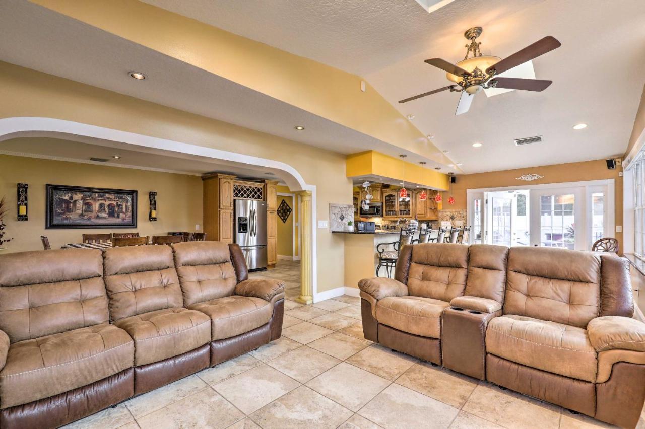Cozy Home In Heart Of Tampa With Lanai And Pool! Экстерьер фото
