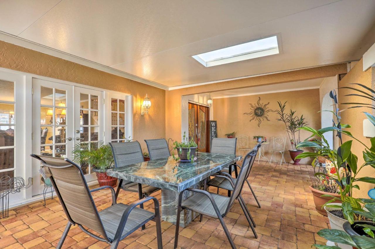 Cozy Home In Heart Of Tampa With Lanai And Pool! Экстерьер фото
