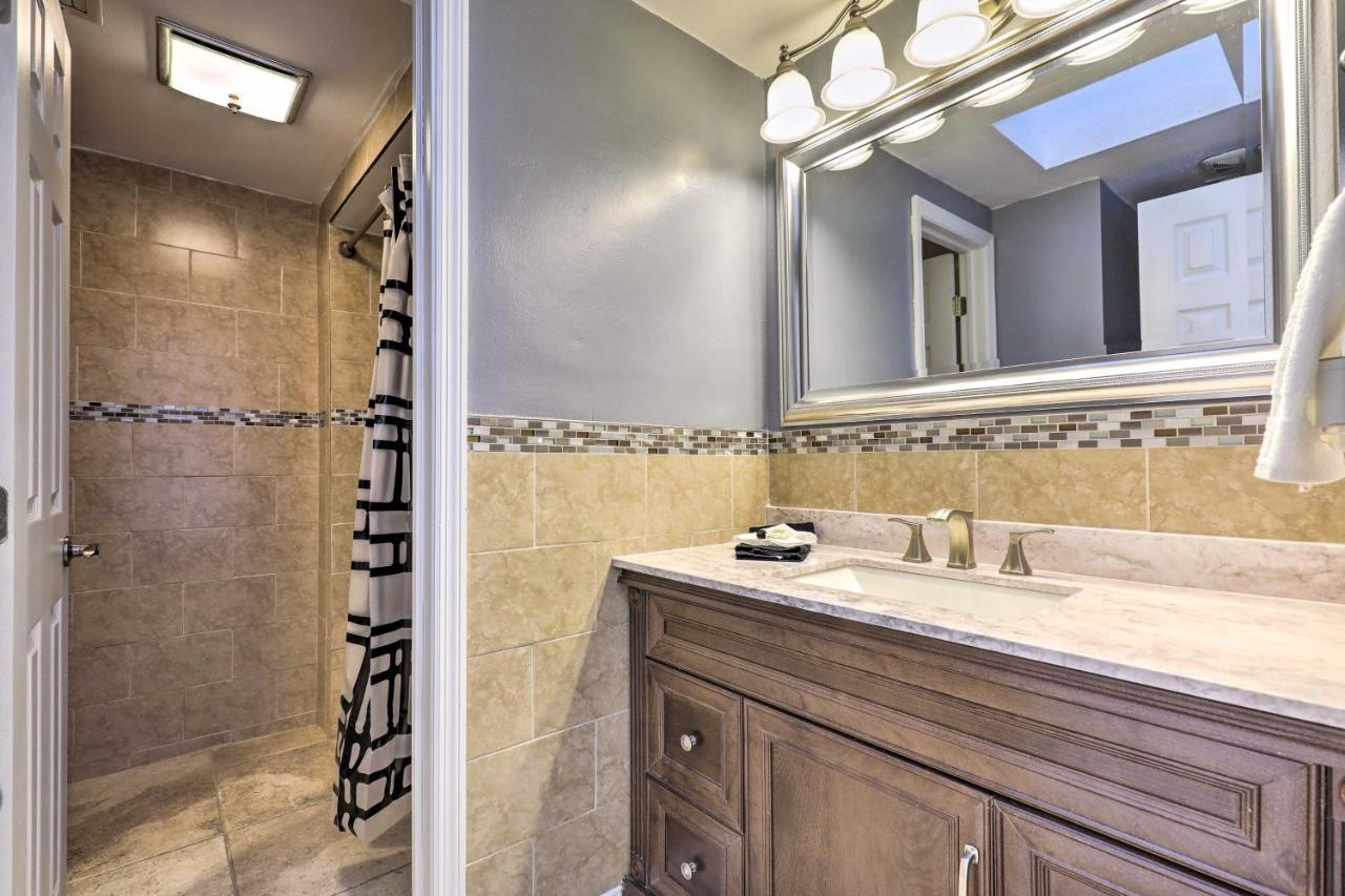 Cozy Home In Heart Of Tampa With Lanai And Pool! Экстерьер фото